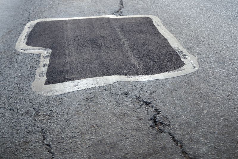 Asphalt Pothole Filling in Los Angeles, CA